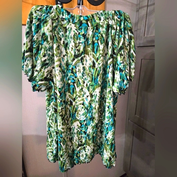 ***Essential Green and Turquoise Blouse Woman (3X) - Picture 2 of 8